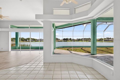 House in Riverview, Florida 4 bedrooms, 342.25 sq.m. № 2151846 - photo 28