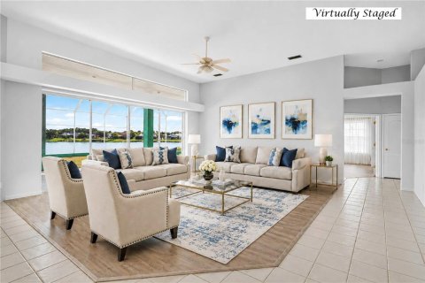 House in Riverview, Florida 4 bedrooms, 342.25 sq.m. № 2151846 - photo 3