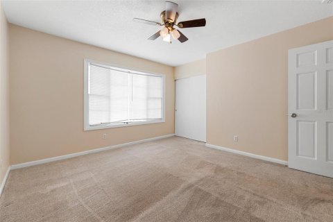 Condo in Daytona Beach, Florida, 2 bedrooms  № 1628439 - photo 16