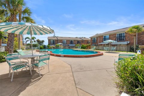 Condo in Daytona Beach, Florida, 2 bedrooms  № 1628439 - photo 22