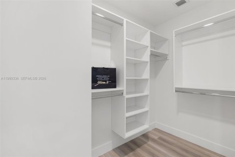 Copropriété à louer à Hallandale Beach, Floride: 2 chambres, 117.43 m2 № 2046416 - photo 27