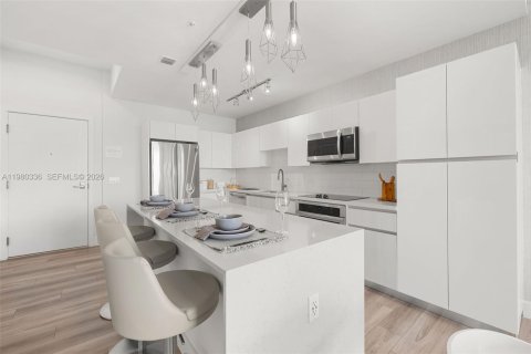 Copropriété à louer à Hallandale Beach, Floride: 2 chambres, 117.43 m2 № 2046416 - photo 17