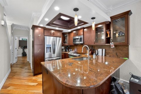 Touwnhouse à vendre à Oldsmar, Floride: 3 chambres, 166.39 m2 № 2108273 - photo 6