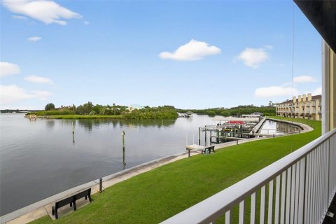 Touwnhouse à vendre à Oldsmar, Floride: 3 chambres, 166.39 m2 № 2108273 - photo 12