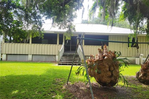House in San Antonio, Florida 2 bedrooms, 170.94 sq.m. № 2210137