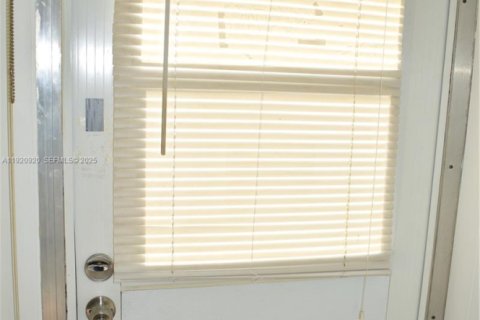 Copropriété à vendre à Sunrise, Floride: 2 chambres, 78.97 m2 № 1976412 - photo 26