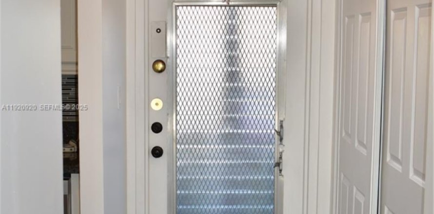 Condo à Sunrise, Floride, 2 chambres  № 1976412