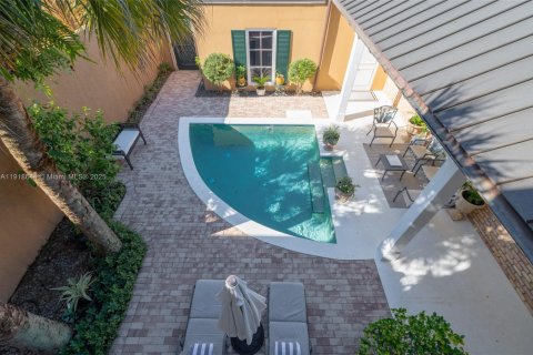 Снять в аренду таунхаус в Хоб-Саунд, Флорида 3 спальни, 195.09м2, № 2034444 - фото 21