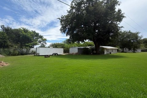 Propiedad comercial en venta en Sanford, Florida, 126.35 m2 № 2132306 - foto 4