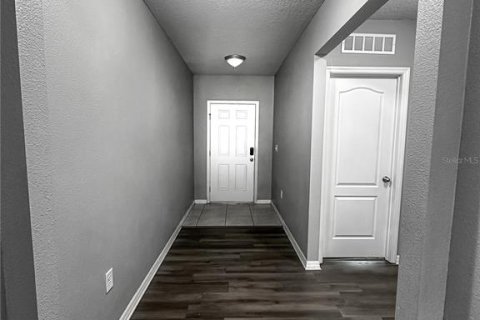 Casa en venta en Haines City, Florida, 4 dormitorios, 162.3 m2 № 1831150 - foto 4