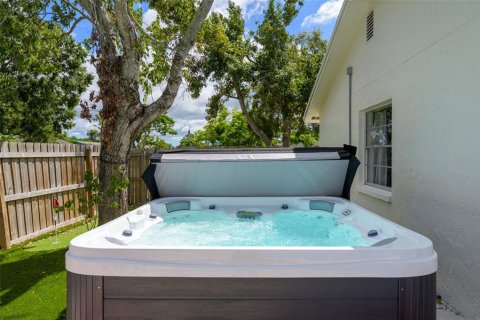 Casa en venta en Largo, Florida, 3 dormitorios, 131.64 m2 № 2283716 - foto 24