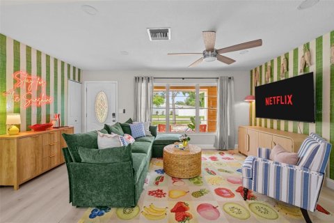 Casa en venta en Largo, Florida, 3 dormitorios, 131.64 m2 № 2283716 - foto 5