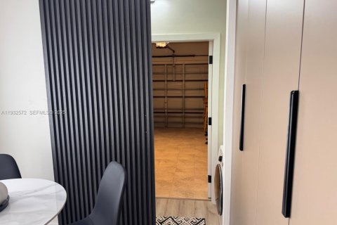 Купить таунхаус в Дорал, Флорида 3 спальни, 168.06м2, № 1993506 - фото 9