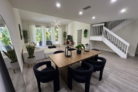 Купить таунхаус в Дорал, Флорида 3 спальни, 168.06м2, № 1993506 - фото 16