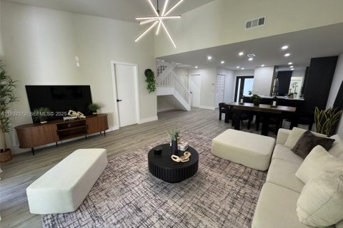 Купить таунхаус в Дорал, Флорида 3 спальни, 168.06м2, № 1993506 - фото 14