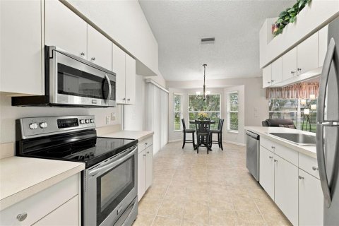 Villa ou maison à vendre à New Port Richey, Floride: 2 chambres, 146.88 m2 № 2425672 - photo 11