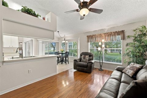 Villa ou maison à vendre à New Port Richey, Floride: 2 chambres, 146.88 m2 № 2425672 - photo 14