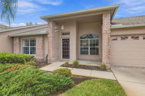 Villa ou maison à vendre à New Port Richey, Floride: 2 chambres, 146.88 m2 № 2425672 - photo 2