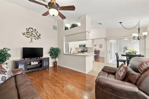 Villa ou maison à vendre à New Port Richey, Floride: 2 chambres, 146.88 m2 № 2425672 - photo 15