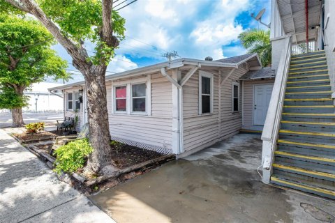 Commercial property in Lake Worth, Florida № 1883863 - photo 25