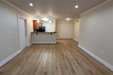 Condominio en venta en Miami, Florida, 1 dormitorio, 70.61 m2 № 2030113 - foto 2