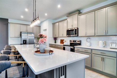 Villa ou maison à vendre à Kissimmee, Floride: 10 chambres, 405.33 m2 № 2125549 - photo 8