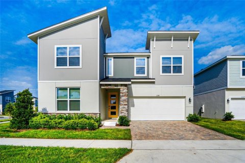 Casa en Kissimmee, Florida 10 dormitorios, 405.33 m2 № 2125549
