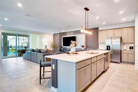 Villa ou maison à vendre à Kissimmee, Floride: 10 chambres, 405.33 m2 № 2125549 - photo 7
