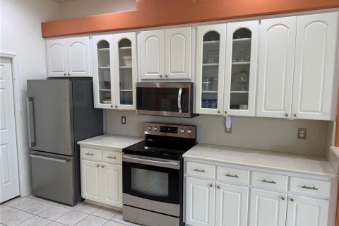 House in Leesburg, Florida 3 bedrooms, 160.72 sq.m. № 1444733 - photo 14