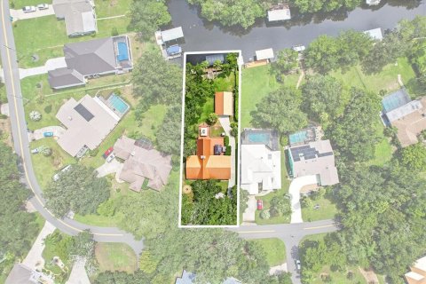 House in Homosassa, Florida 3 bedrooms, 209.87 sq.m. № 1908134 - photo 17