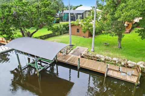 House in Homosassa, Florida 3 bedrooms, 209.87 sq.m. № 1908134 - photo 10