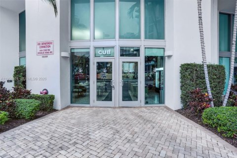 Купить коммерческую недвижимость в Майами, Флорида № 2020089 - фото 22