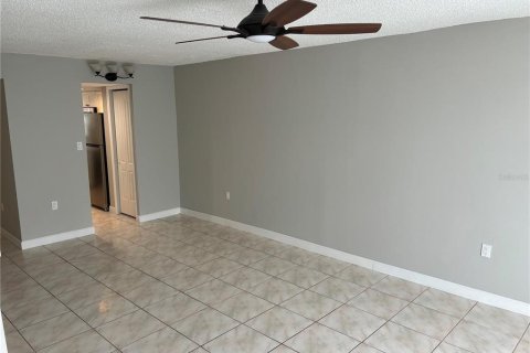 Condominio en venta en Brandon, Florida, 2 dormitorios, 99.22 m2 № 1313660 - foto 4