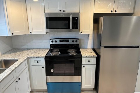 Condominio en venta en Brandon, Florida, 2 dormitorios, 99.22 m2 № 1313660 - foto 3