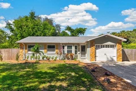Villa ou maison à Saint Petersburg, Floride 3 chambres, 115.2 m2 № 2419974
