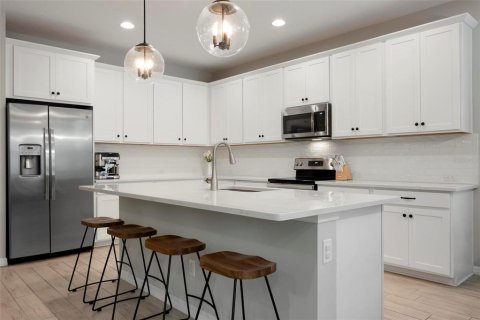 House in Sarasota, Florida 4 bedrooms, 203.64 sq.m. № 2329716 - photo 20