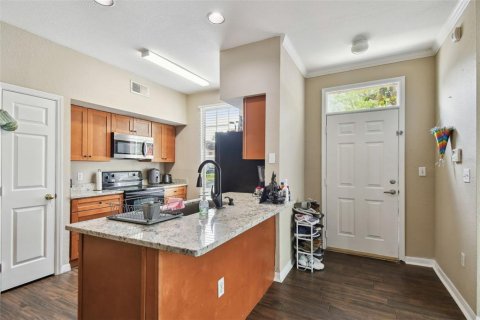 Condo in Tampa, Florida, 2 bedrooms  № 1613313 - photo 14