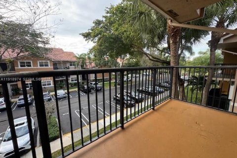 Condominio en venta en Coral Springs, Florida, 3 dormitorios, 108.32 m2 № 1973321 - foto 13