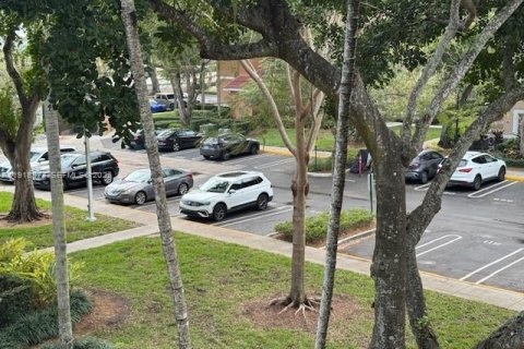 Condominio en venta en Coral Springs, Florida, 3 dormitorios, 108.32 m2 № 1973321 - foto 15