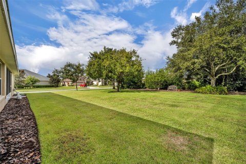 House in Mount Dora, Florida 3 bedrooms, 178.93 sq.m. № 1902393 - photo 9