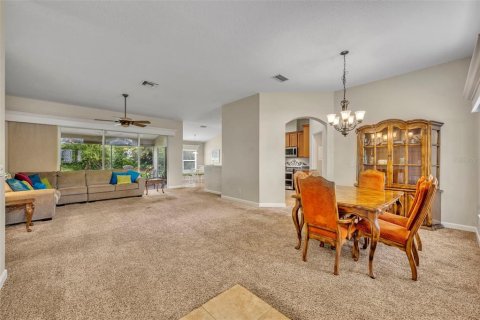 House in Mount Dora, Florida 3 bedrooms, 178.93 sq.m. № 1902393 - photo 12