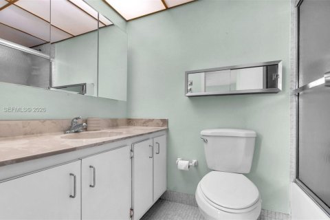 Copropriété à vendre à Sunny Isles Beach, Floride: 1 chambre, 67.35 m2 № 2026545 - photo 22