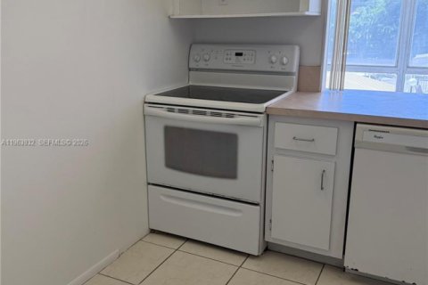 Copropriété à vendre à Sunny Isles Beach, Floride: 1 chambre, 67.35 m2 № 2026545 - photo 6