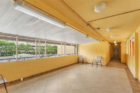 Copropriété à vendre à Sunny Isles Beach, Floride: 1 chambre, 67.35 m2 № 2026545 - photo 29