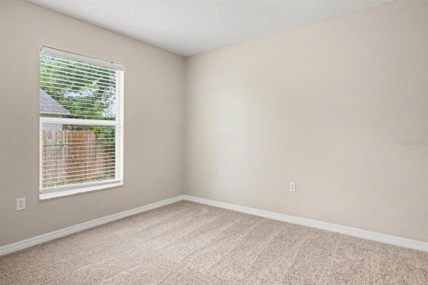 House in Poinciana, Florida 3 bedrooms, 104.14 sq.m. № 2391242 - photo 10