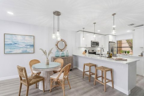 Copropriété à louer à Boca Raton, Floride: 2 chambres, 112.97 m2 № 2083563 - photo 6