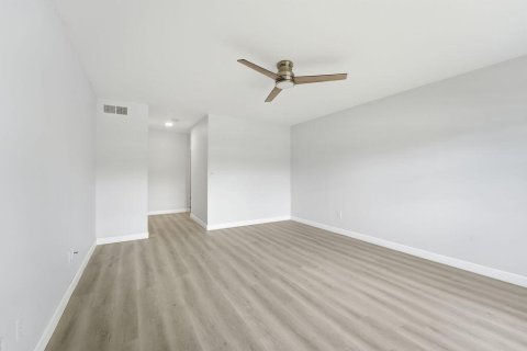 Copropriété à louer à Boca Raton, Floride: 2 chambres, 112.97 m2 № 2083563 - photo 14