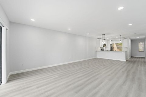 Copropriété à louer à Boca Raton, Floride: 2 chambres, 112.97 m2 № 2083563 - photo 11