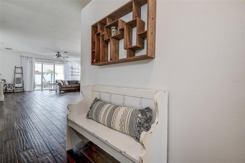 House in Odessa, Florida 3 bedrooms, 182.83 sq.m. № 2221088 - photo 6