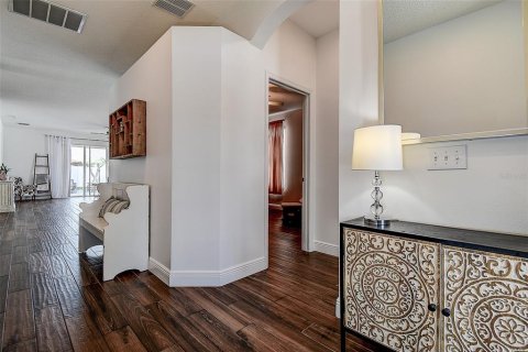 House in Odessa, Florida 3 bedrooms, 182.83 sq.m. № 2221088 - photo 5